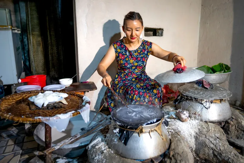 Grandmother's Proportions: The Saigon Family Recipes That War, Exile, and Easy Money Couldn't Kill