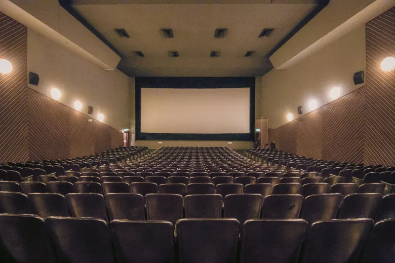 Popcorn, Propaganda, and the Projectionists Who Kept the Lights On
